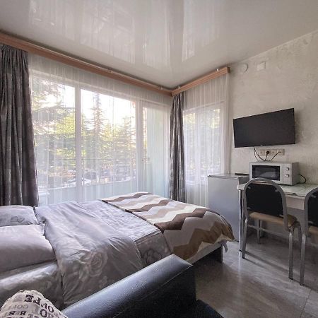 Apartment Studio Maksim Batumi Exteriör bild