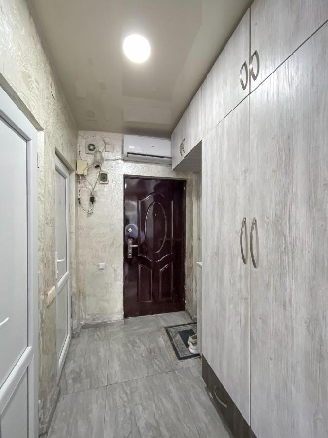 Apartment Studio Maksim Batumi Exteriör bild