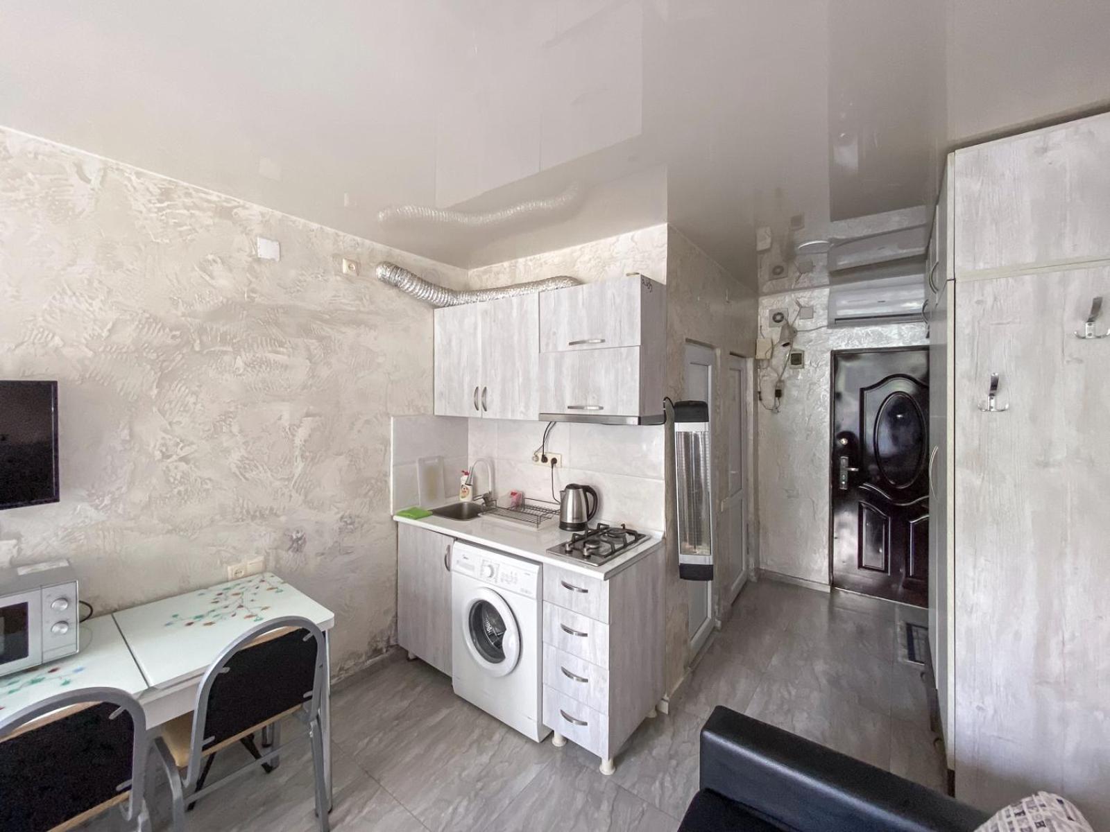 Apartment Studio Maksim Batumi Exteriör bild
